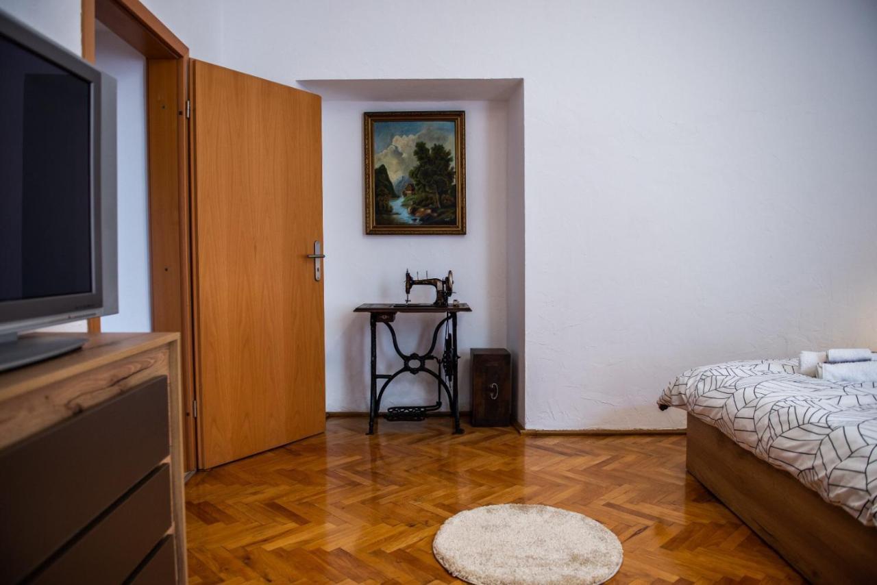 Troll'S House Apartment Сибиу Екстериор снимка